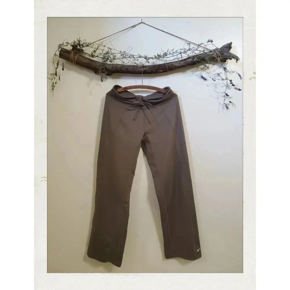 ✨BOGO FREE✨ Nike | Fitdry Brown Mauve Wide Leg Yoga Running Drawstring Pants - Picture 1 of 1